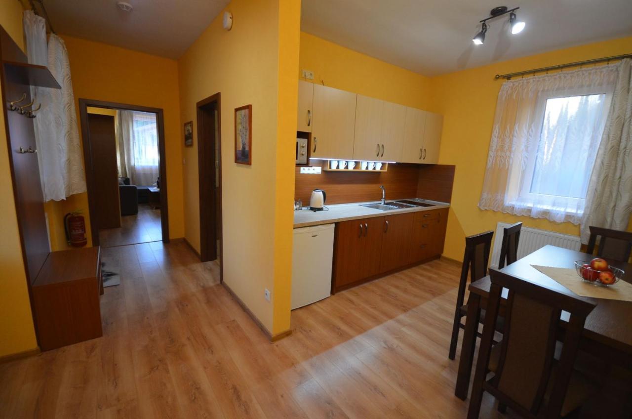 Apartmany Best I. Besenova Ngoại thất bức ảnh