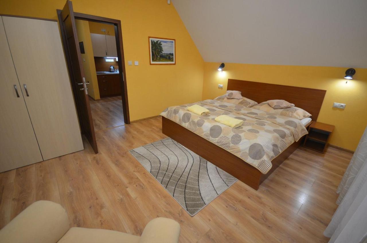 Apartmany Best I. Besenova Ngoại thất bức ảnh