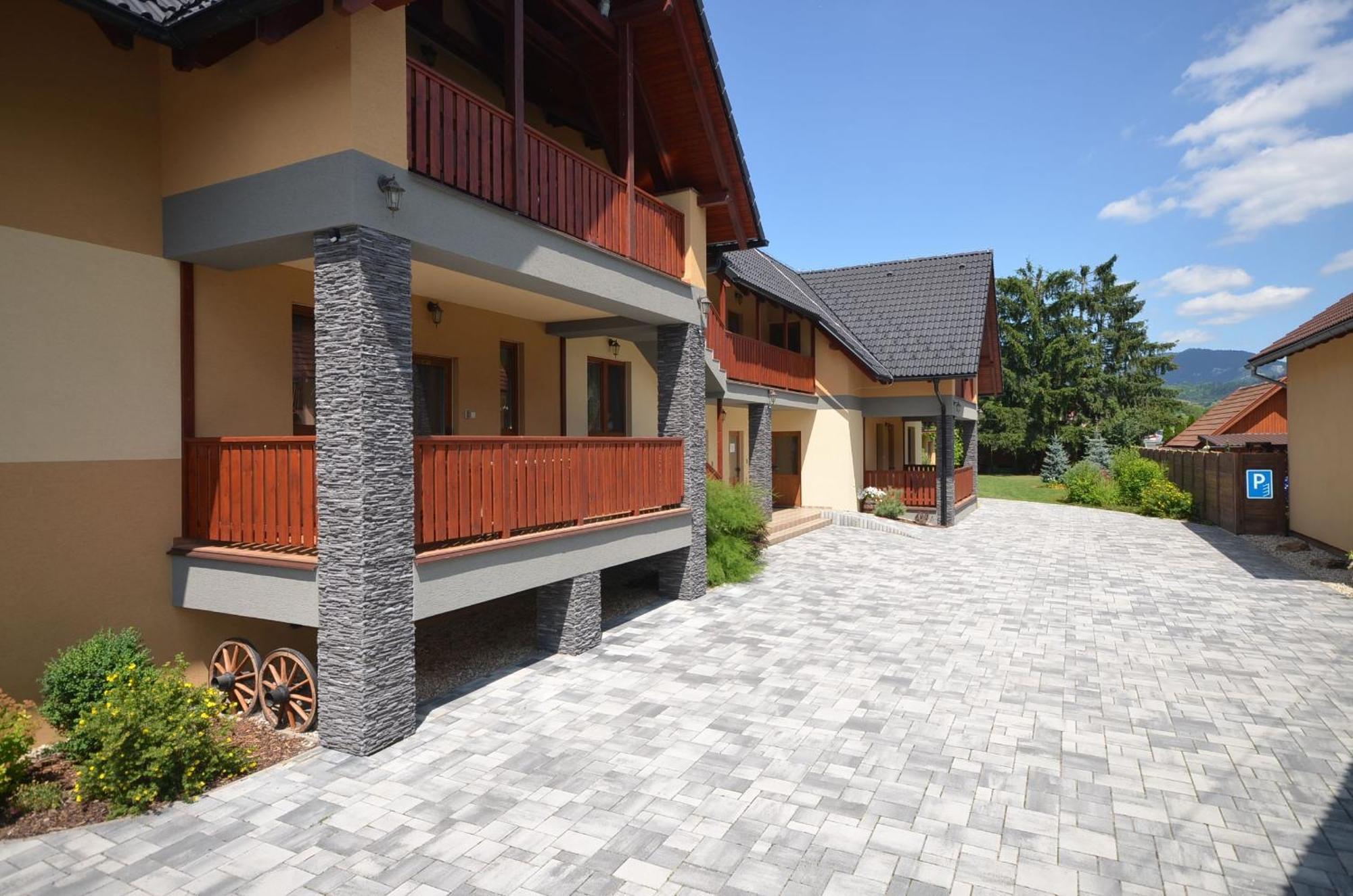 Apartmany Best I. Besenova Ngoại thất bức ảnh